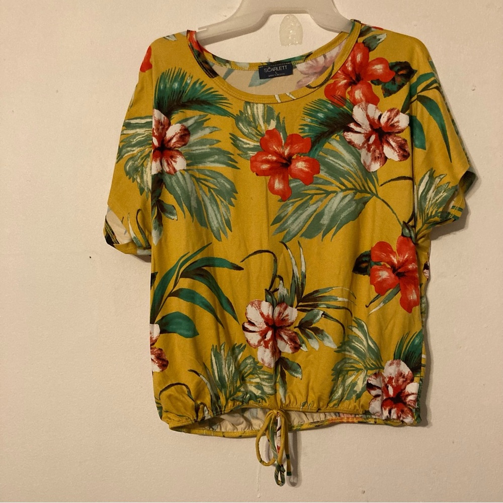 Scarlett Women's Yellow Floral hibiscus print top with elastic faux tie waist